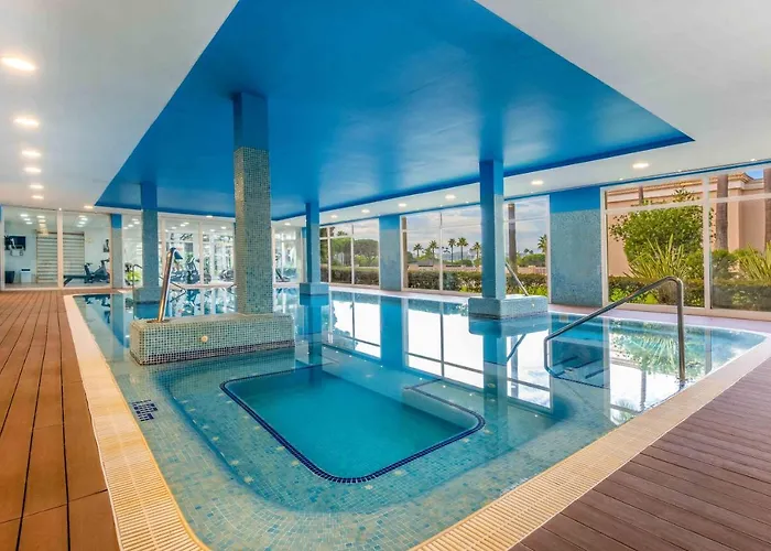Hotel Valentin Sancti Petri 4*