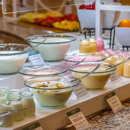 Hotel Valentin Sancti Petri 4*
