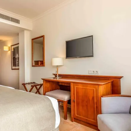 Valentin Sancti Petri Hotel 4*